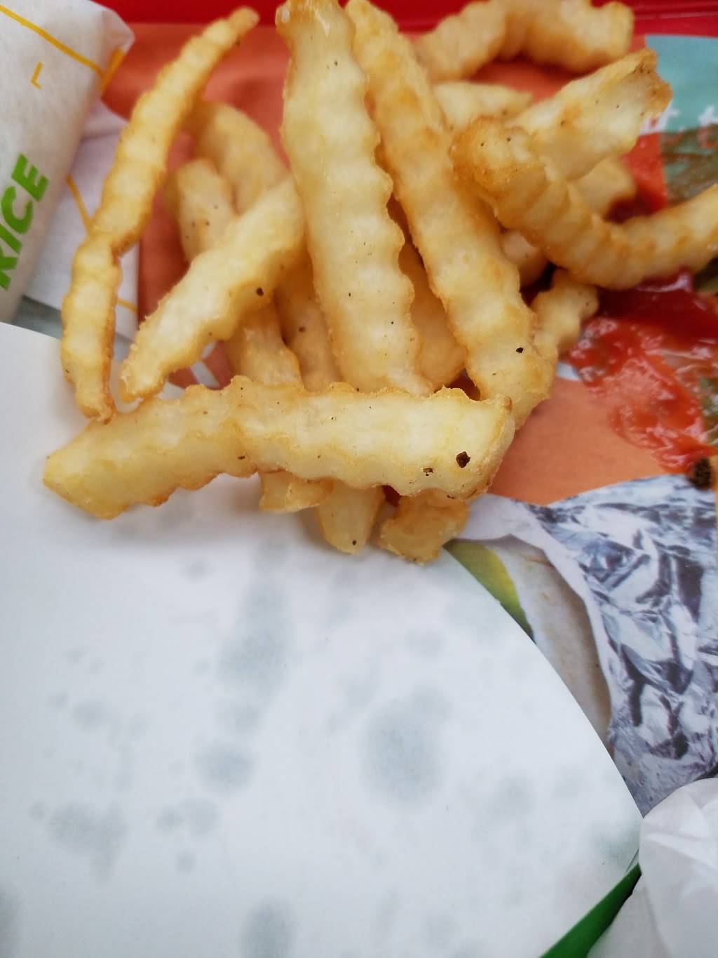 Del Taco | meal takeaway | 106 S Azusa Ave, Azusa, CA 91702, USA | 6263347599 OR +1 626-334-7599