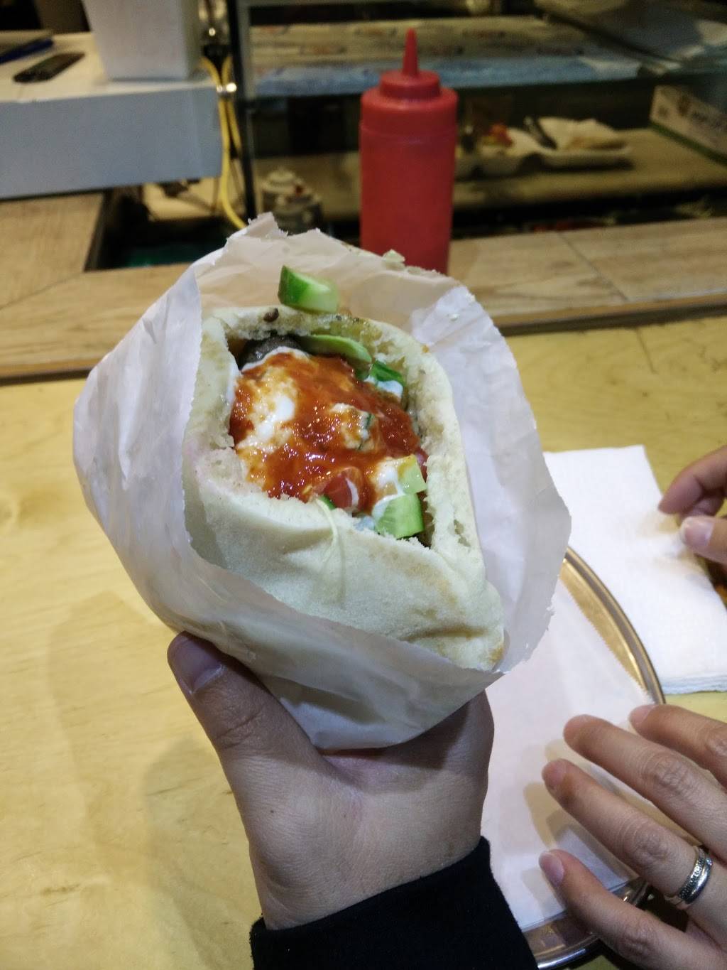 Perfect Pita | restaurant | 6319 Hollywood Blvd, Los Angeles, CA 90028, USA | 3234627879 OR +1 323-462-7879