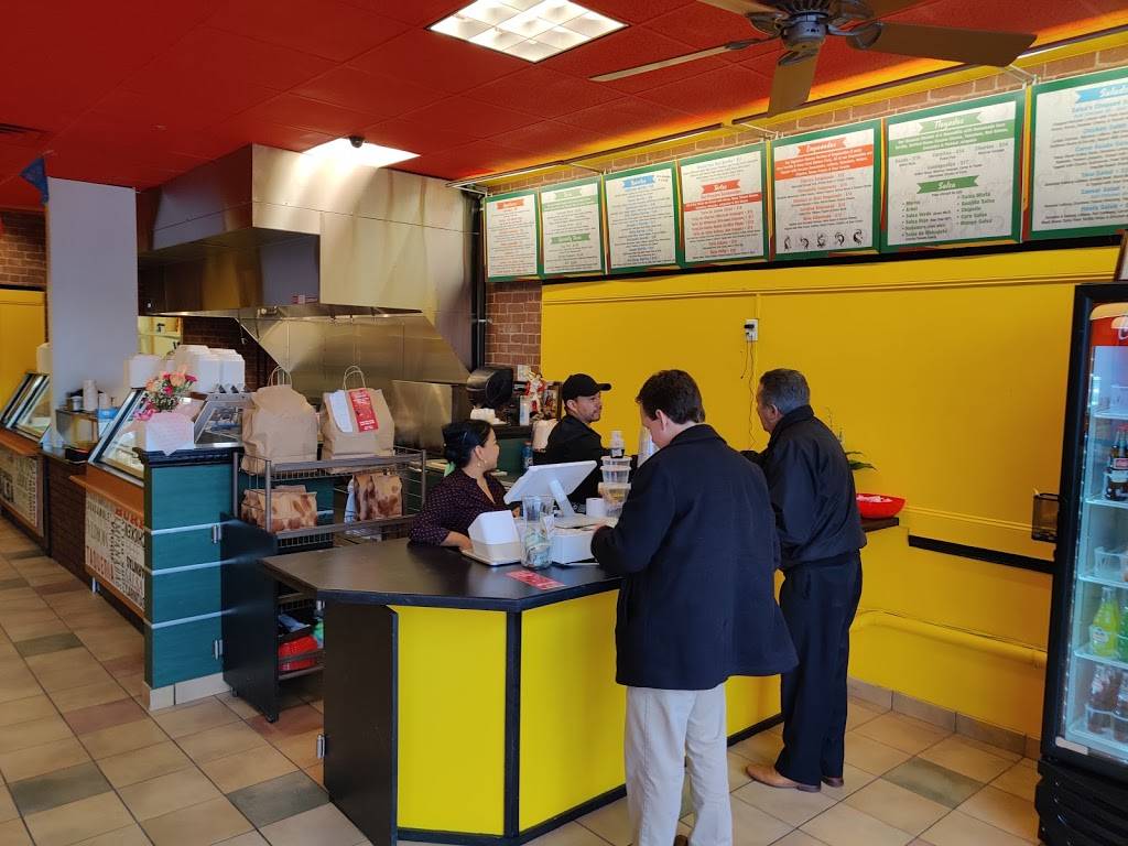 Salsas 4 Taqueria | restaurant | 2434 Berlin Turnpike #3, Newington, CT 06111, USA | 8609999065 OR +1 860-999-9065