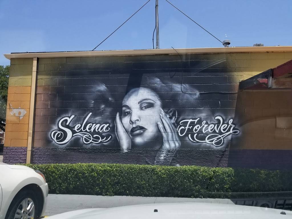 Country Burger | restaurant | 401 S Hampton Rd, Dallas, TX 75208, USA | 2143304743 OR +1 214-330-4743