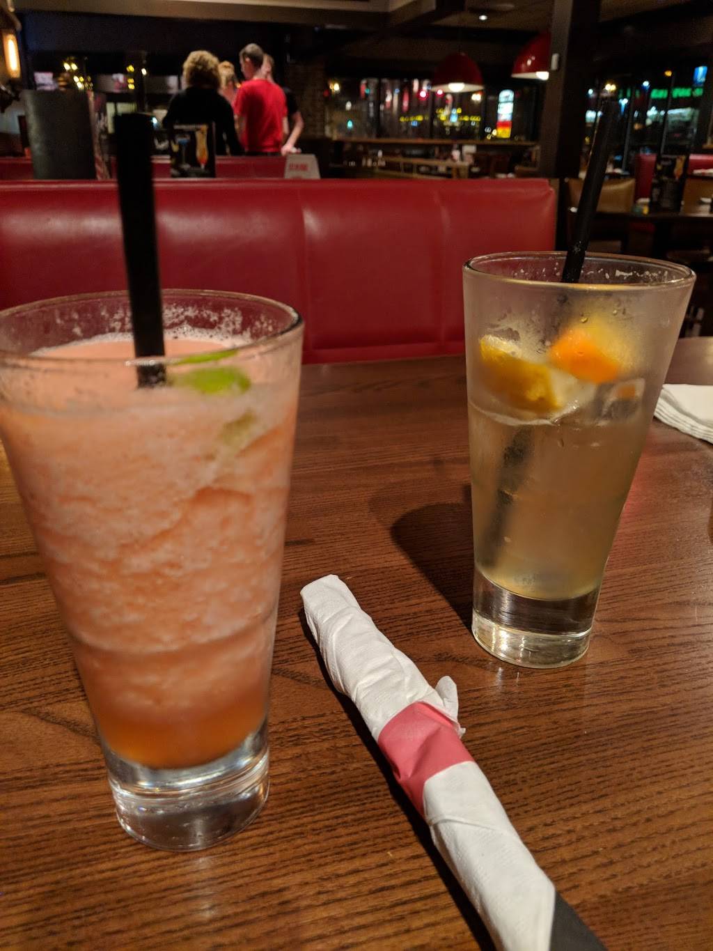 TGI Fridays | restaurant | 900 N Lexington-Springmill Rd, Ontario, OH 44906, USA | 4197476000 OR +1 419-747-6000