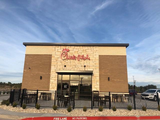Chick-fil-A Ennis | restaurant | 390 N, I-45, Ennis, TX 75119, USA | 9728753452 OR +1 972-875-3452