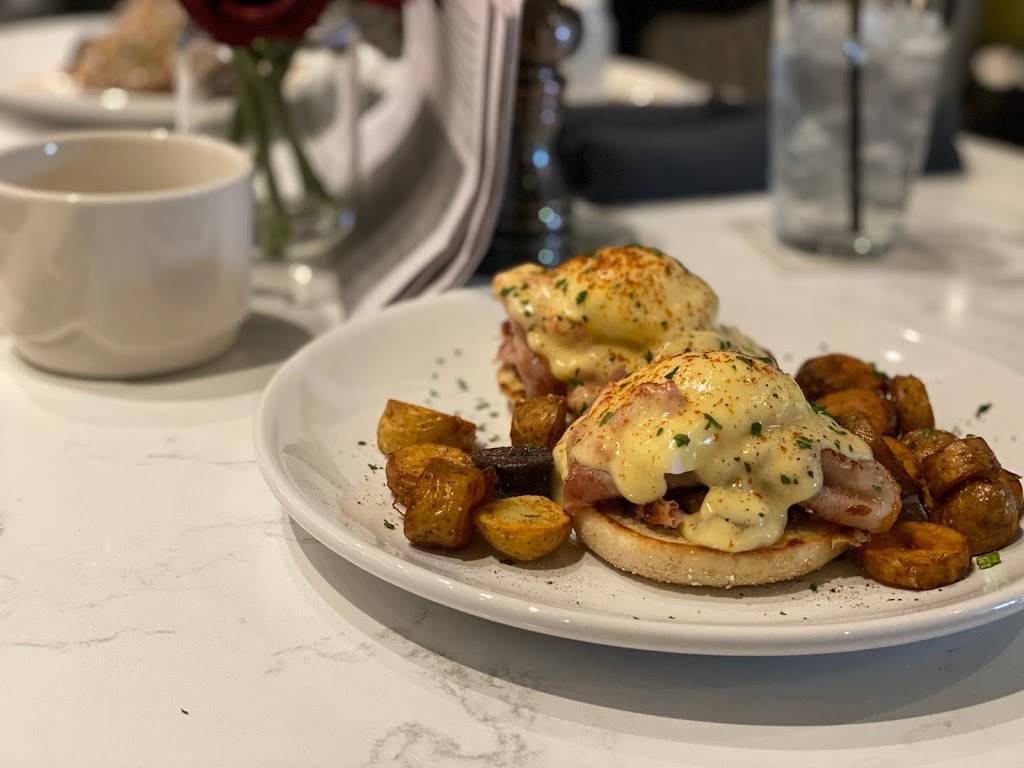 Fifth Avenue Syndicate | restaurant | 1630 5th Ave, Moline, IL 61265, USA | 3096400070 OR +1 309-640-0070