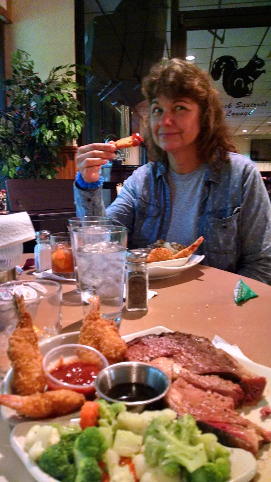 Martys Steakhouse | restaurant | 200 Viking Dr, Reedsburg, WI 53959, USA | 6085246431 OR +1 608-524-6431