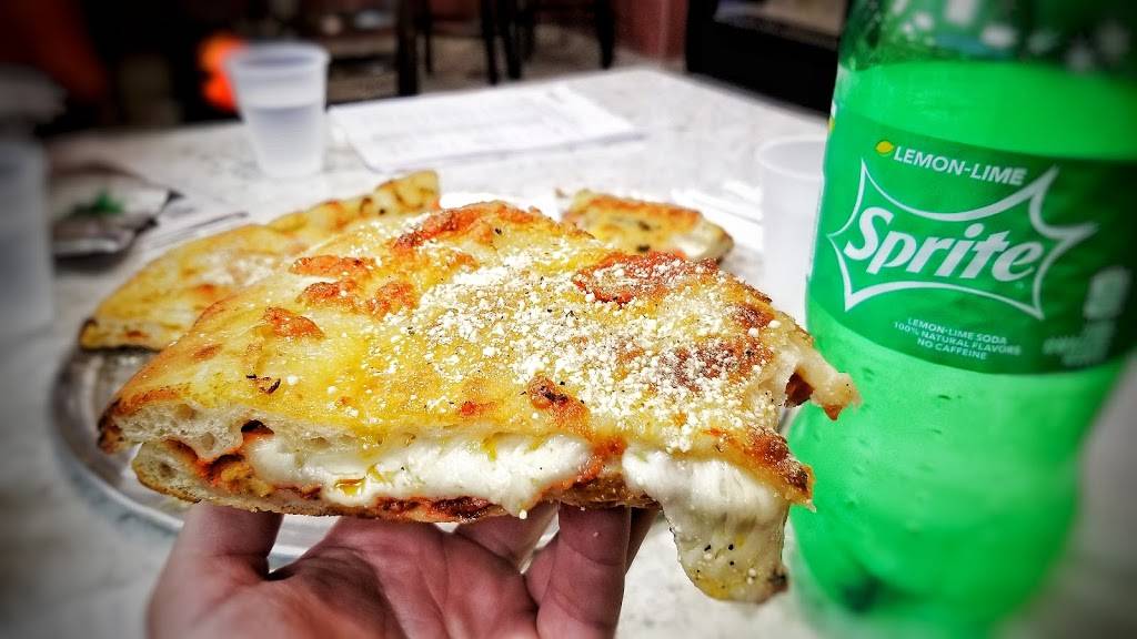 Aiellos Pizza | restaurant | 2112 Murray Ave, Pittsburgh, PA 15217, USA | 4125219973 OR +1 412-521-9973