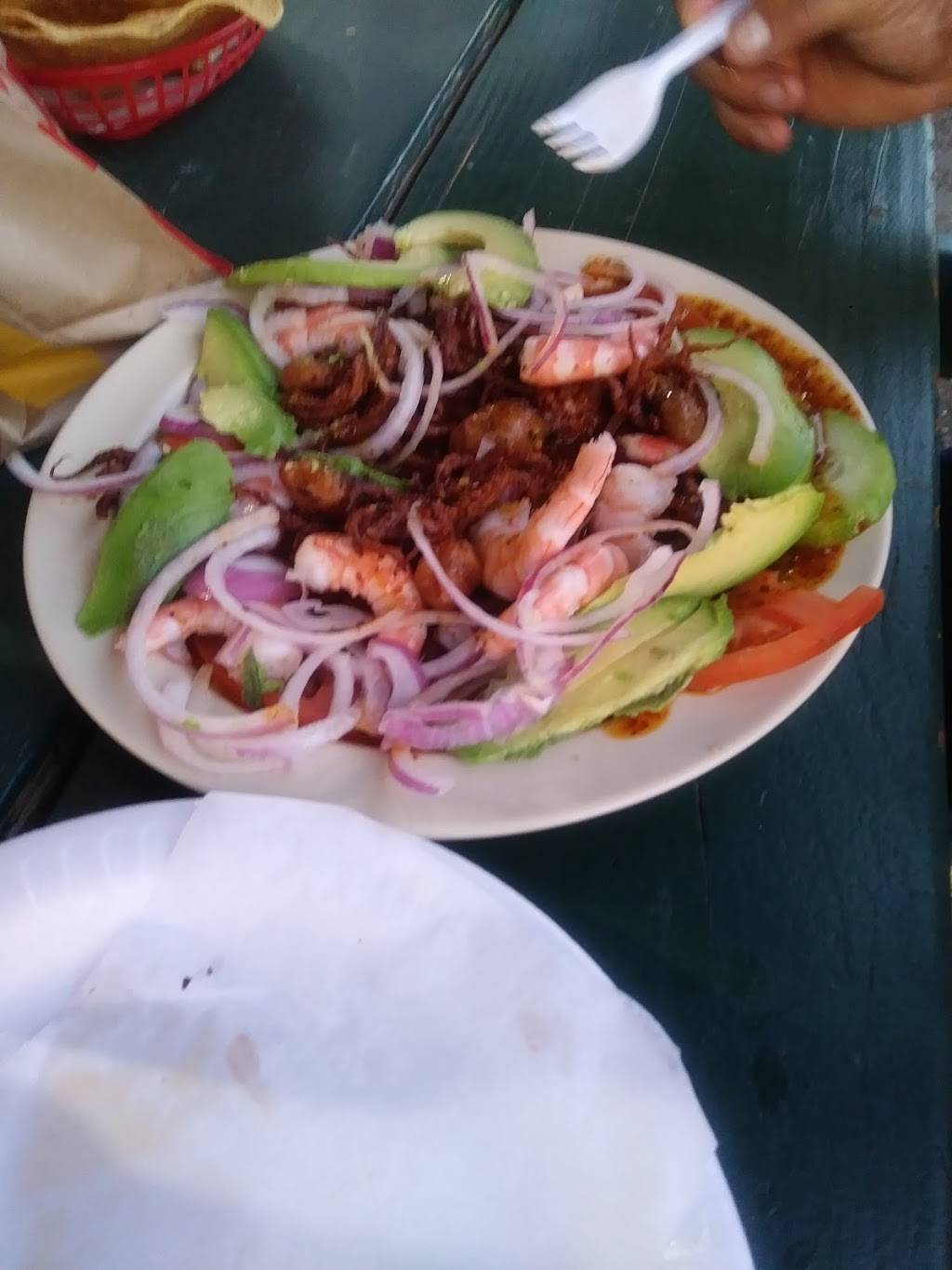 Mariscos Las Cazuelitas | restaurant | 8117 Fillmore Ave #8101, Bakersfield, CA 93306, USA | 6612817989 OR +1 661-281-7989