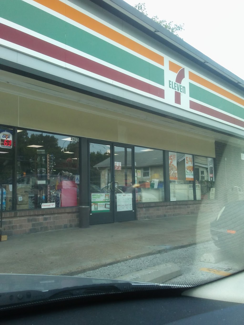 7-Eleven - Closed | bakery | 2425 S Big Bend Blvd, Maplewood, MO 63143, USA | 3146451137 OR +1 314-645-1137