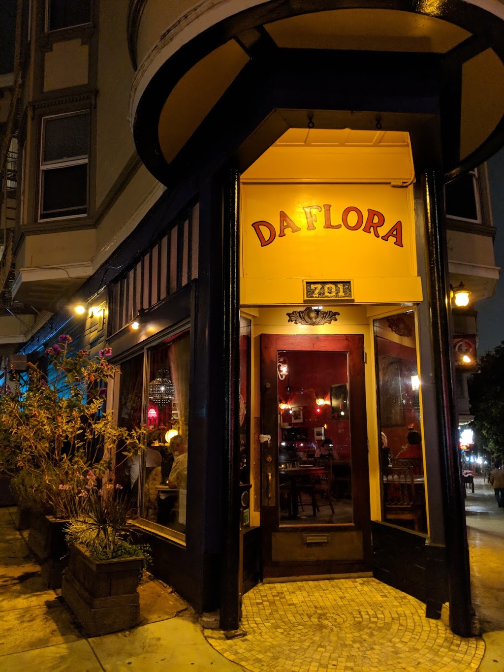 Da Flora | restaurant | 701 Columbus Ave, San Francisco, CA 94133, USA | 4159814664 OR +1 415-981-4664