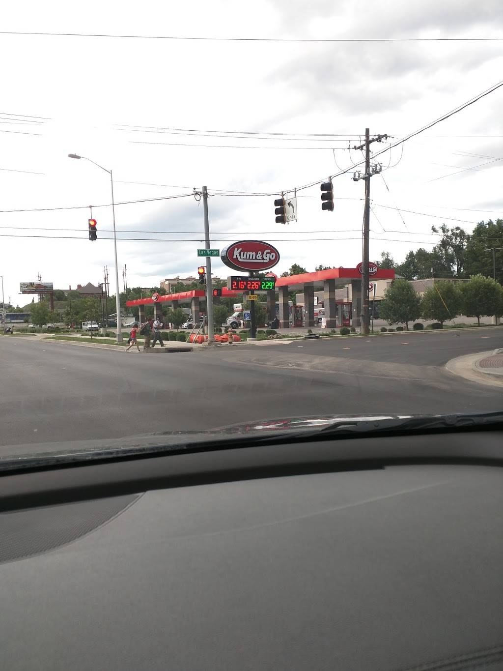 Kum & Go | meal takeaway | 1021 S Nevada Ave, Colorado Springs, CO 80903, USA | 7193628082 OR +1 719-362-8082