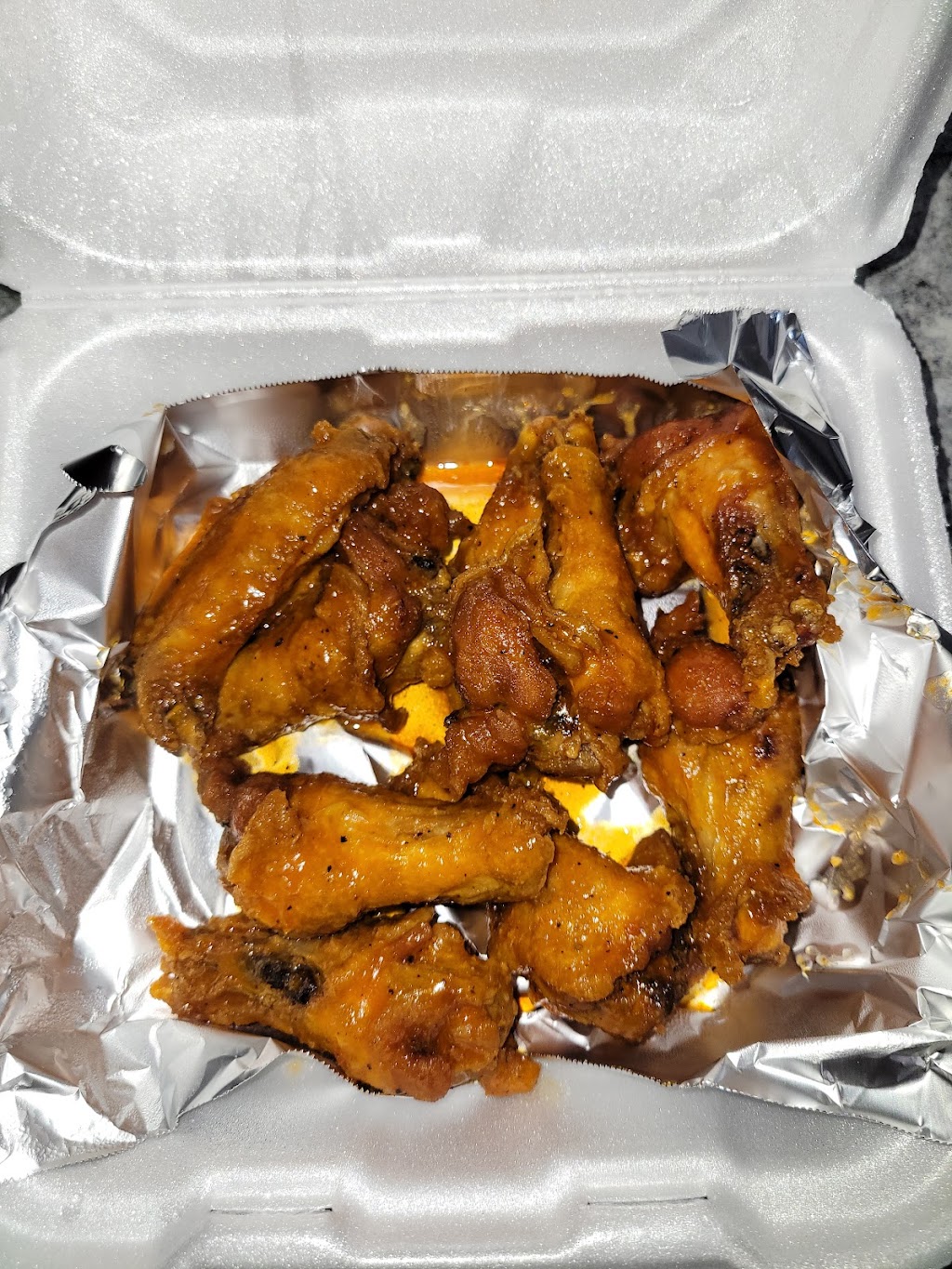 Dub’s Wings & Grill | restaurant | 902 Hillcrest Pkwy, Dublin, GA 31021, USA | 4783045225 OR +1 478-304-5225