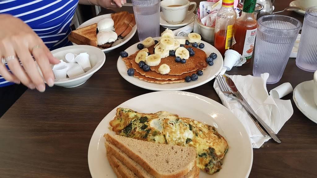 Anthonys Pancake House | restaurant | 710 Montauk Hwy, Montauk, NY 11954, USA | 6316689705 OR +1 631-668-9705