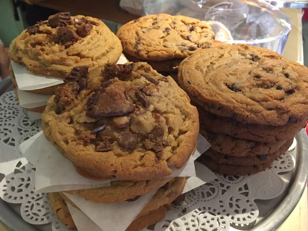 Cafe Delamar | restaurant | 326 Peruvian Ave Suite # 4, Palm Beach, FL 33480, USA | 5616593174 OR +1 561-659-3174