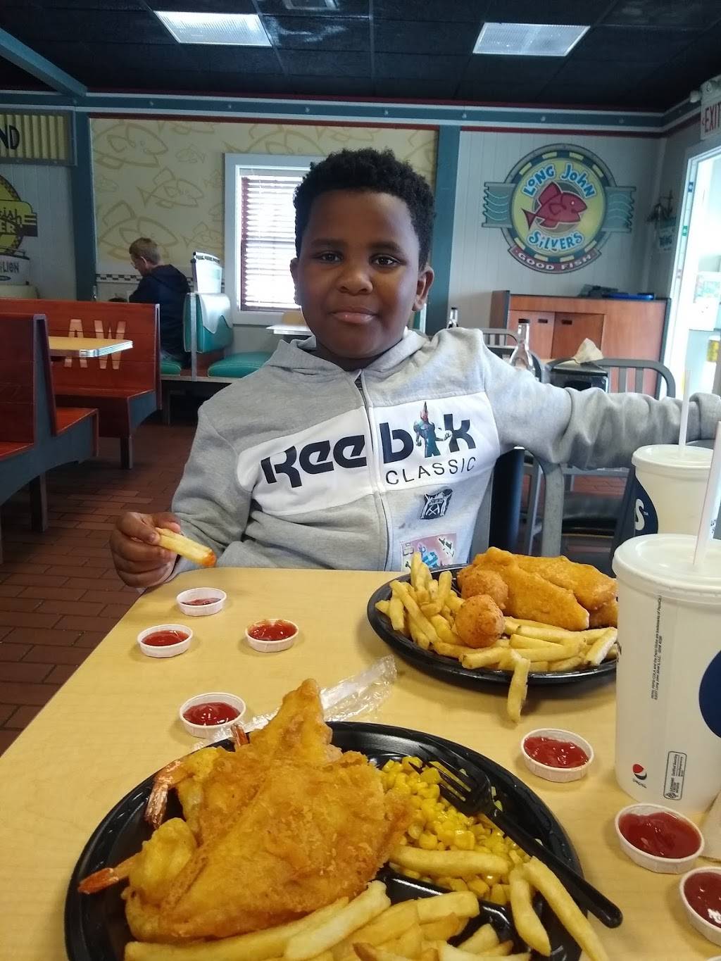 Long John Silvers | restaurant | 3560 Belmont Ave, Youngstown, OH 44505, USA | 3307591328 OR +1 330-759-1328