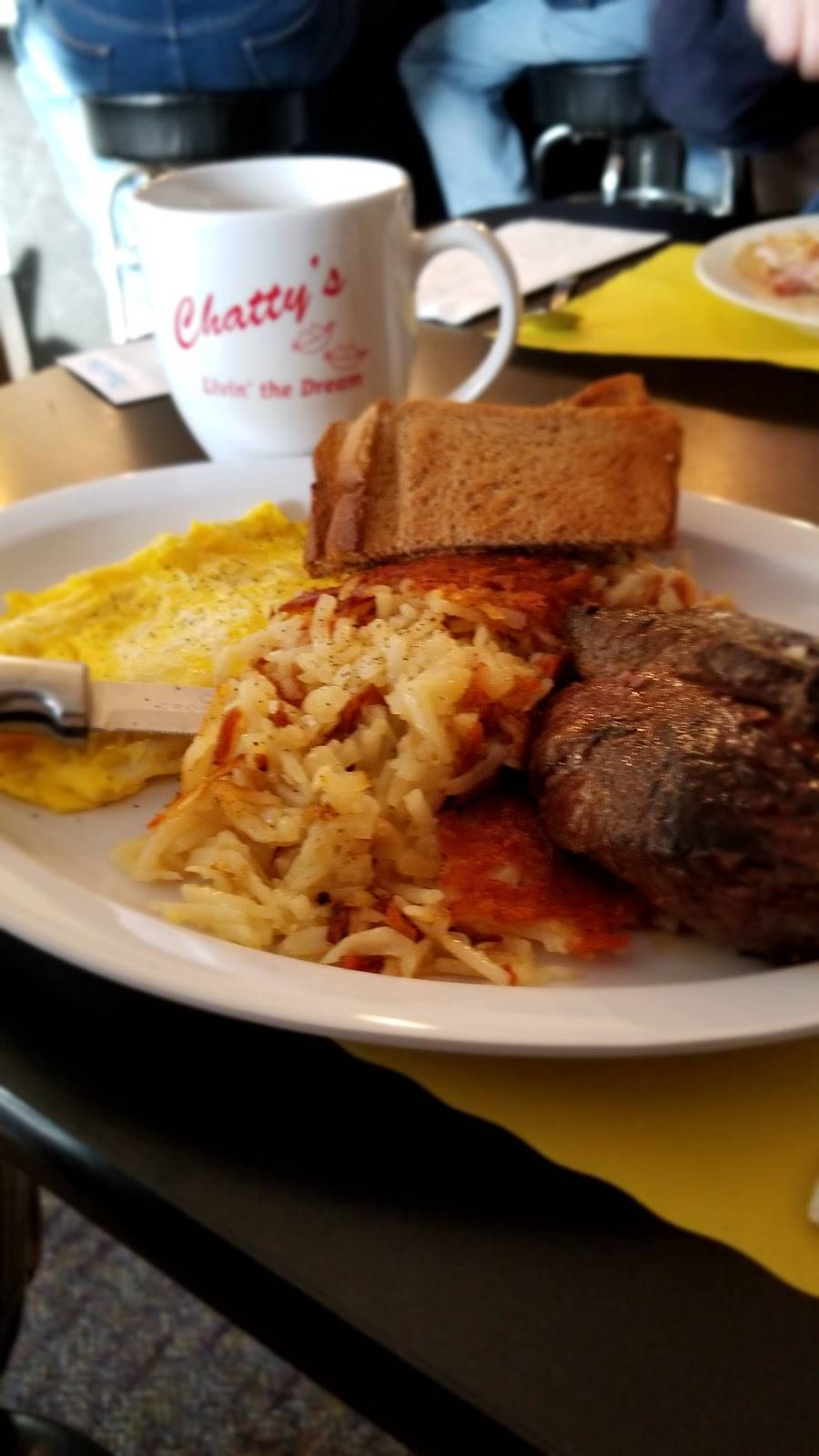 Chattys | restaurant | 3130 Pricetown Rd, Fleetwood, PA 19522, USA | 6109294707 OR +1 610-929-4707