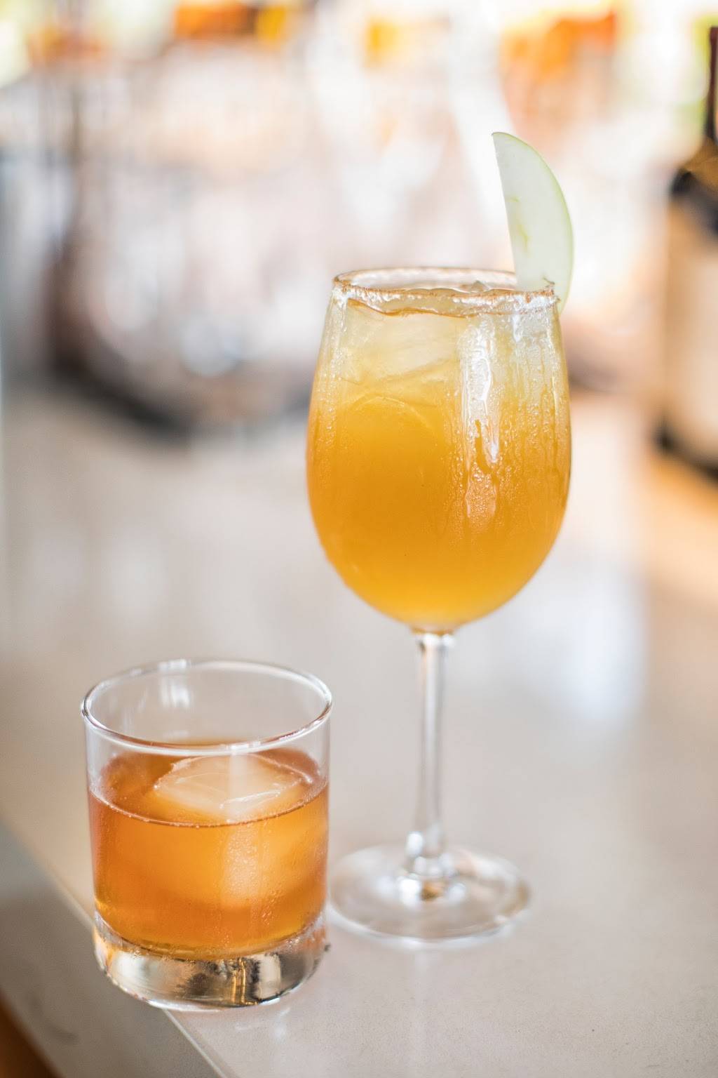 Not Your Average Joes | restaurant | 1125 Fall River Ave, Seekonk, MA 02771, USA | 5083435637 OR +1 508-343-5637