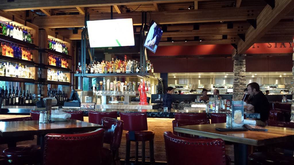 Lazy Dog Restaurant & Bar | restaurant | 6509 S Las Vegas Blvd, Las Vegas, NV 89119, USA | 7029411920 OR +1 702-941-1920