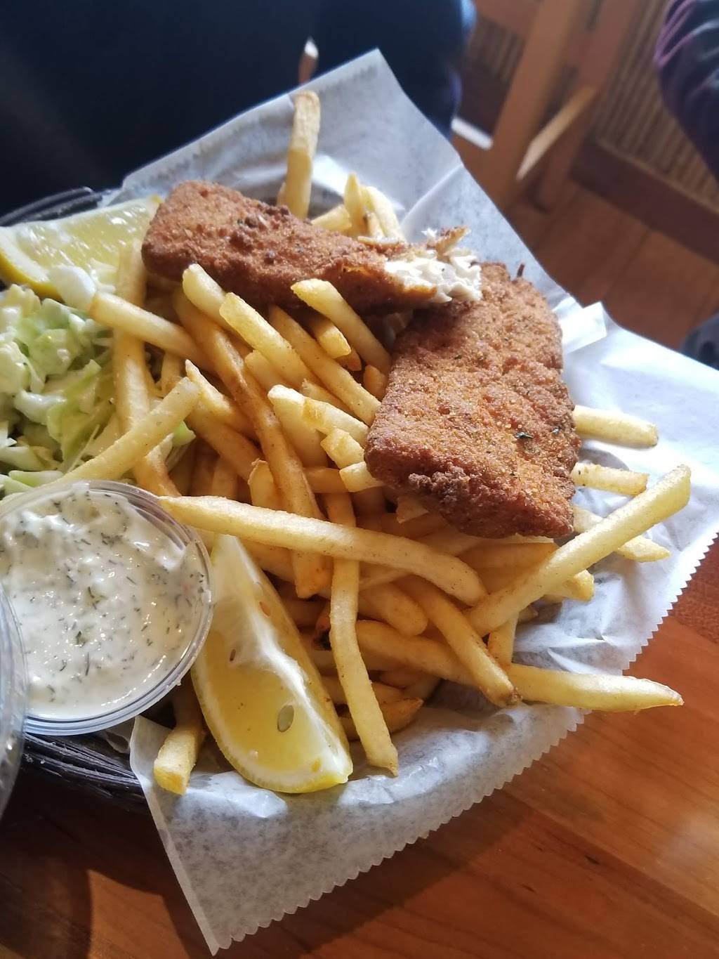 Coconuts Fish Cafe | cafe | 16640 N Scottsdale Rd #103, Scottsdale, AZ 85254, USA | 4802756690 OR +1 480-275-6690