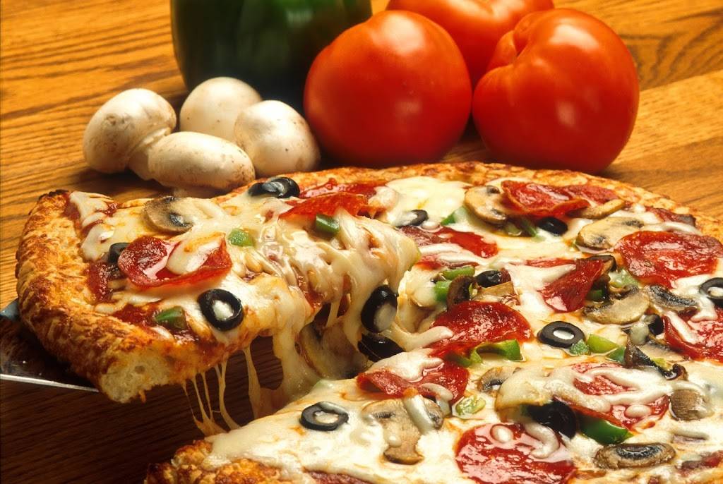 Vikos Pizza & Grill | restaurant | 855 River St, Mattapan, MA 02126, USA | 6173618456 OR +1 617-361-8456