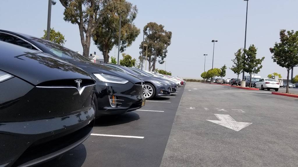 San Carlos Marketplace | shopping mall | 1127 Industrial Rd, San Carlos, CA 94070, USA | 9252791800 OR +1 925-279-1800