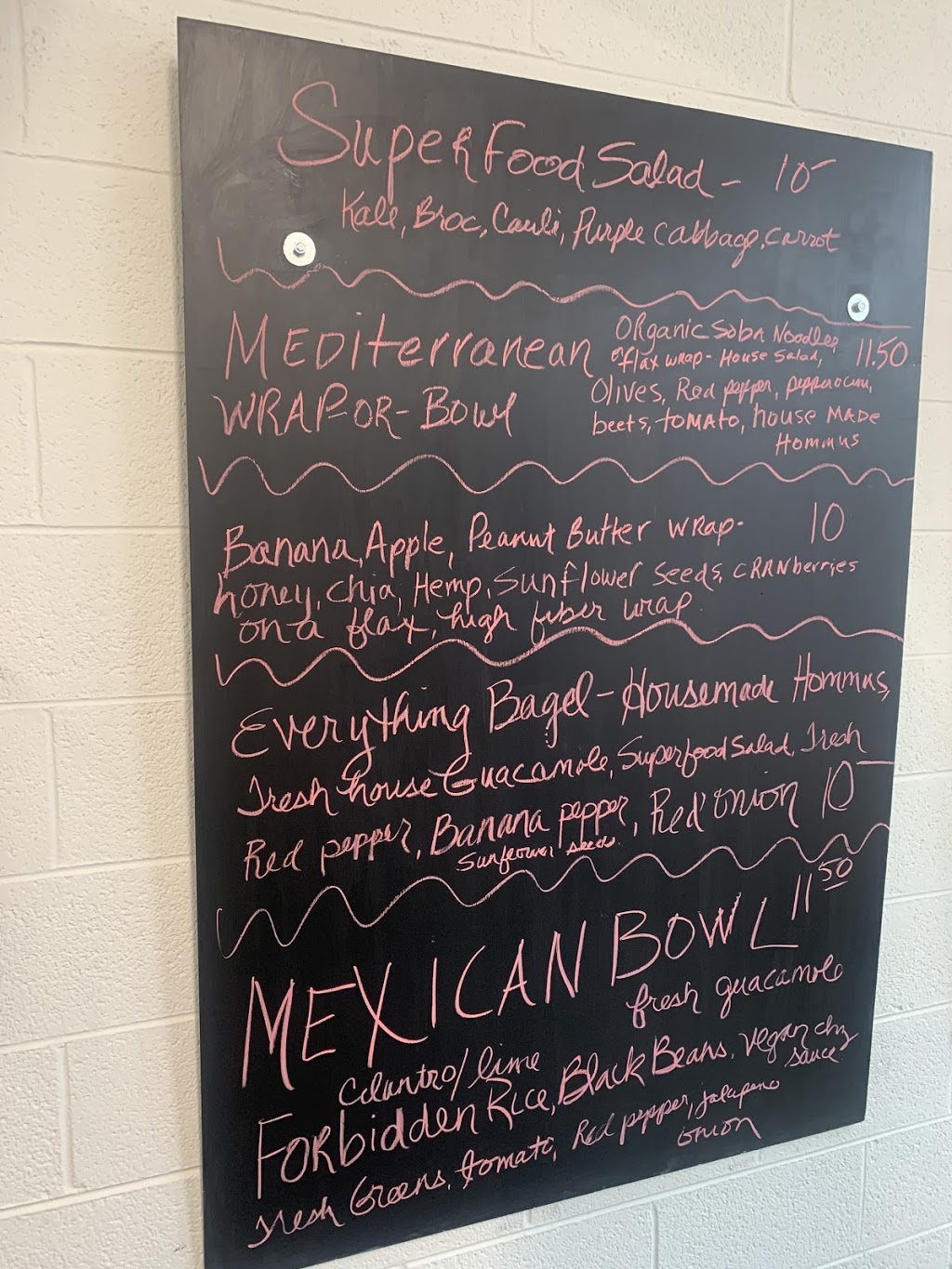 Mistys Plant Based Foods | restaurant | 101 W 1st St, Monroe, MI 48161, USA | 7343843331 OR +1 734-384-3331