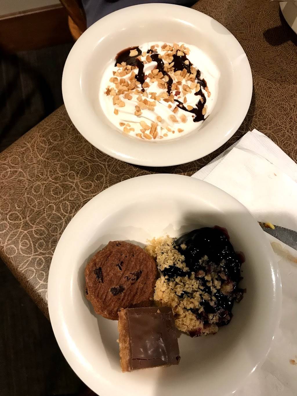 Yoders Kitchen | restaurant | 1195 E Columbia St, Arthur, IL 61911, USA | 2175432714 OR +1 217-543-2714