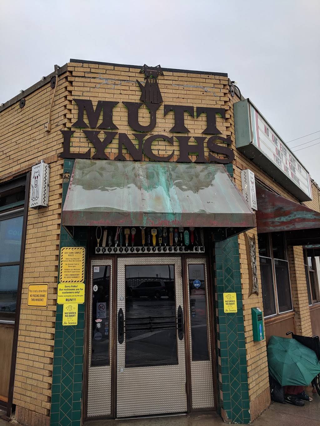 Mutt Lynchs | restaurant | 2300 W Oceanfront, Newport Beach, CA 92663, USA | 9496751556 OR +1 949-675-1556