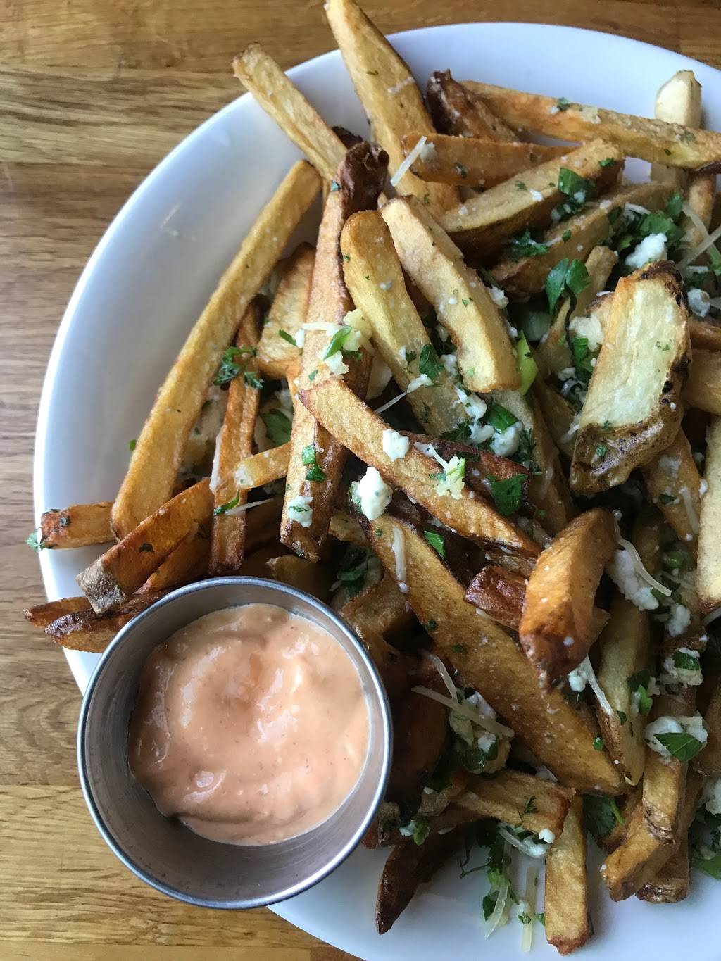 Priority Public House | restaurant | 576 N Coast Hwy 101, Encinitas, CA 92024, USA | 7602301999 OR +1 760-230-1999