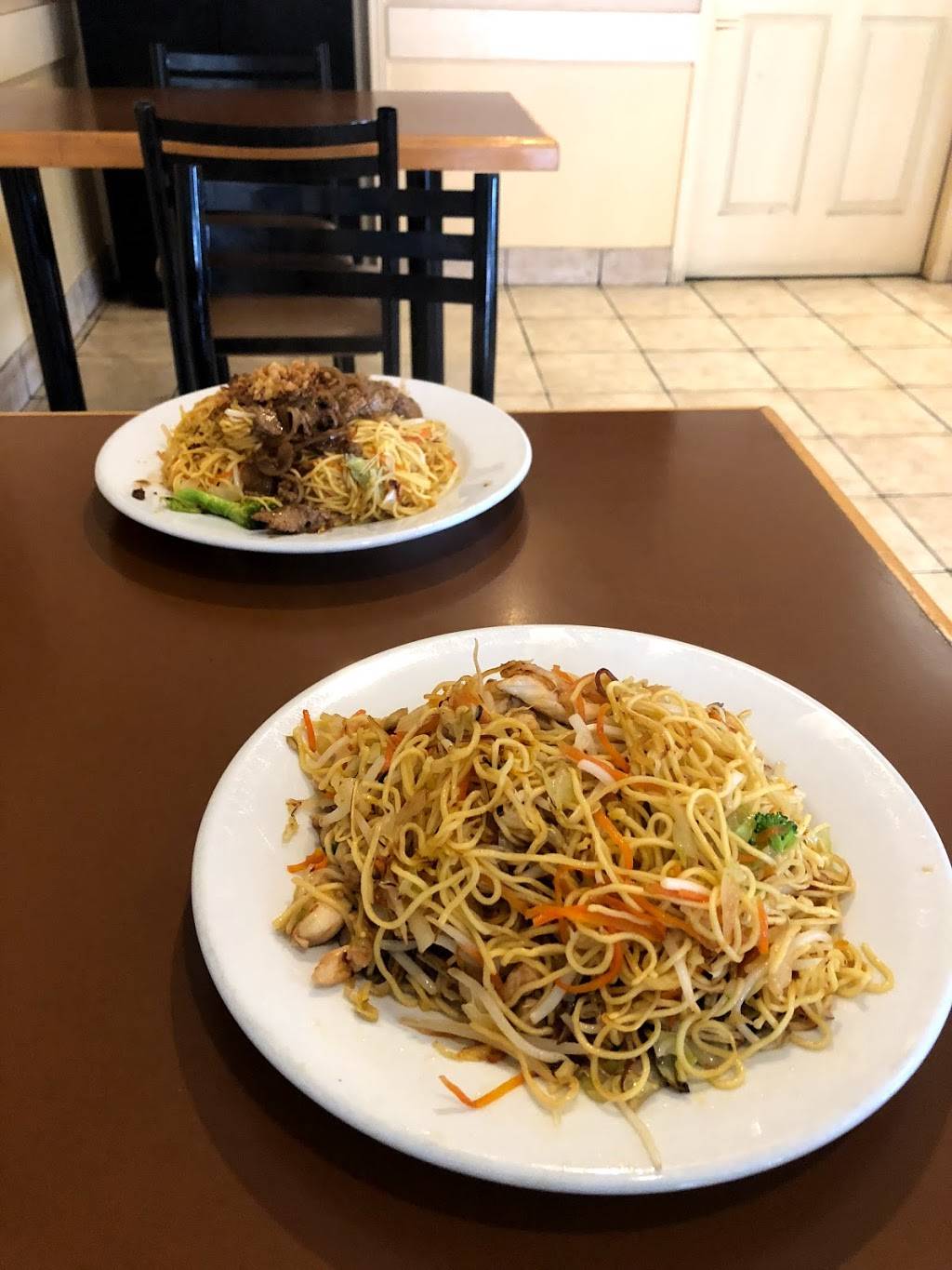 TJs Bistro | restaurant | 101 Freshway Dr, Concord, ON L4K 1R9, Canada | 9054822128 OR +1 905-482-2128