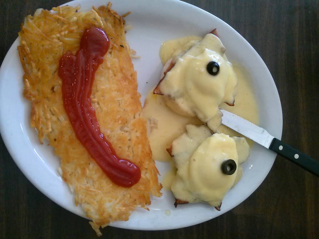 Pages Diner | restaurant | 1039 W College Ave, Santa Rosa, CA 95401, USA | 7075798479 OR +1 707-579-8479