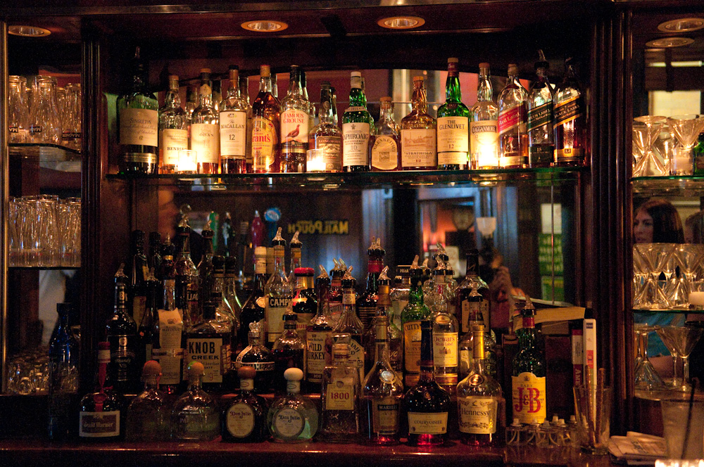 Vaughans Pub | restaurant | 2917 N Sheffield Ave, Chicago, IL 60657, USA | 7732818188 OR +1 773-281-8188