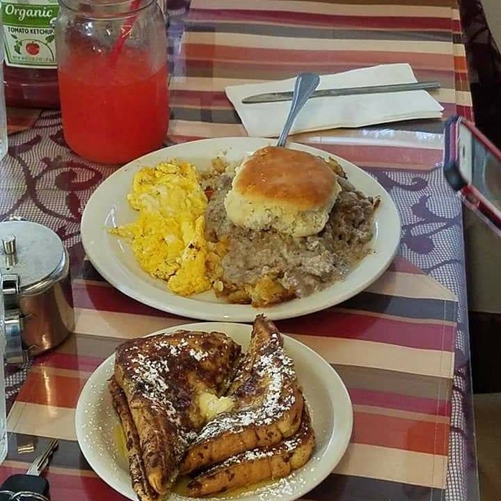 Chris Kitchen Soul Food | restaurant | 1260 Rumrill Blvd, San Pablo, CA 94806, USA | 5102359117 OR +1 510-235-9117