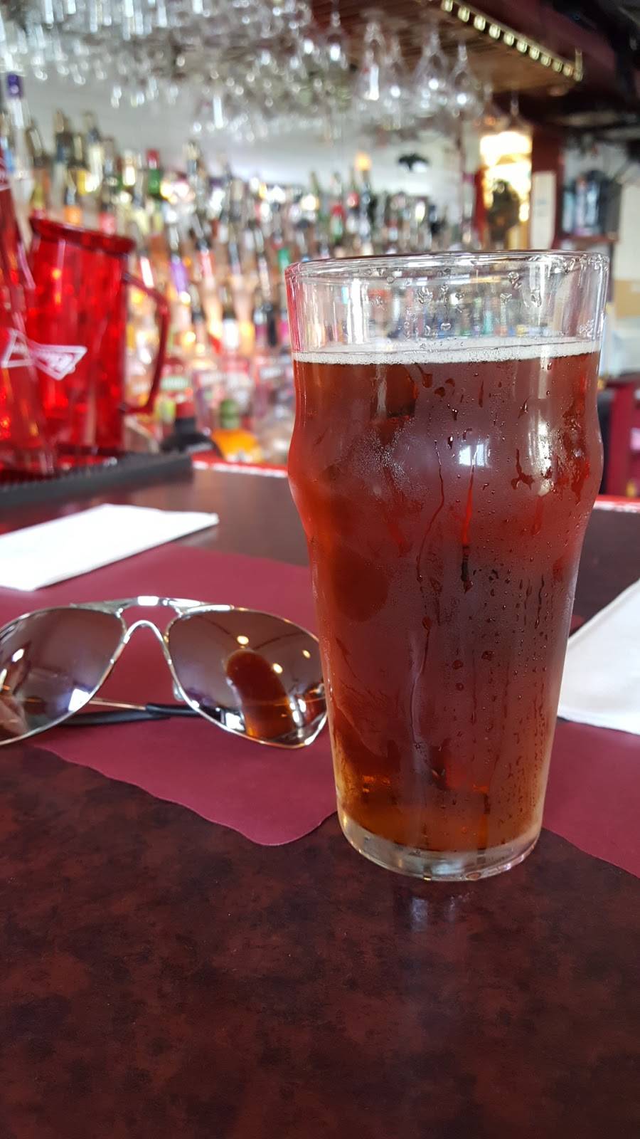 Mr. Ds Tavern | cafe | 876 Rubber Ave, Naugatuck, CT 06770, USA | 2034904770 OR +1 203-490-4770