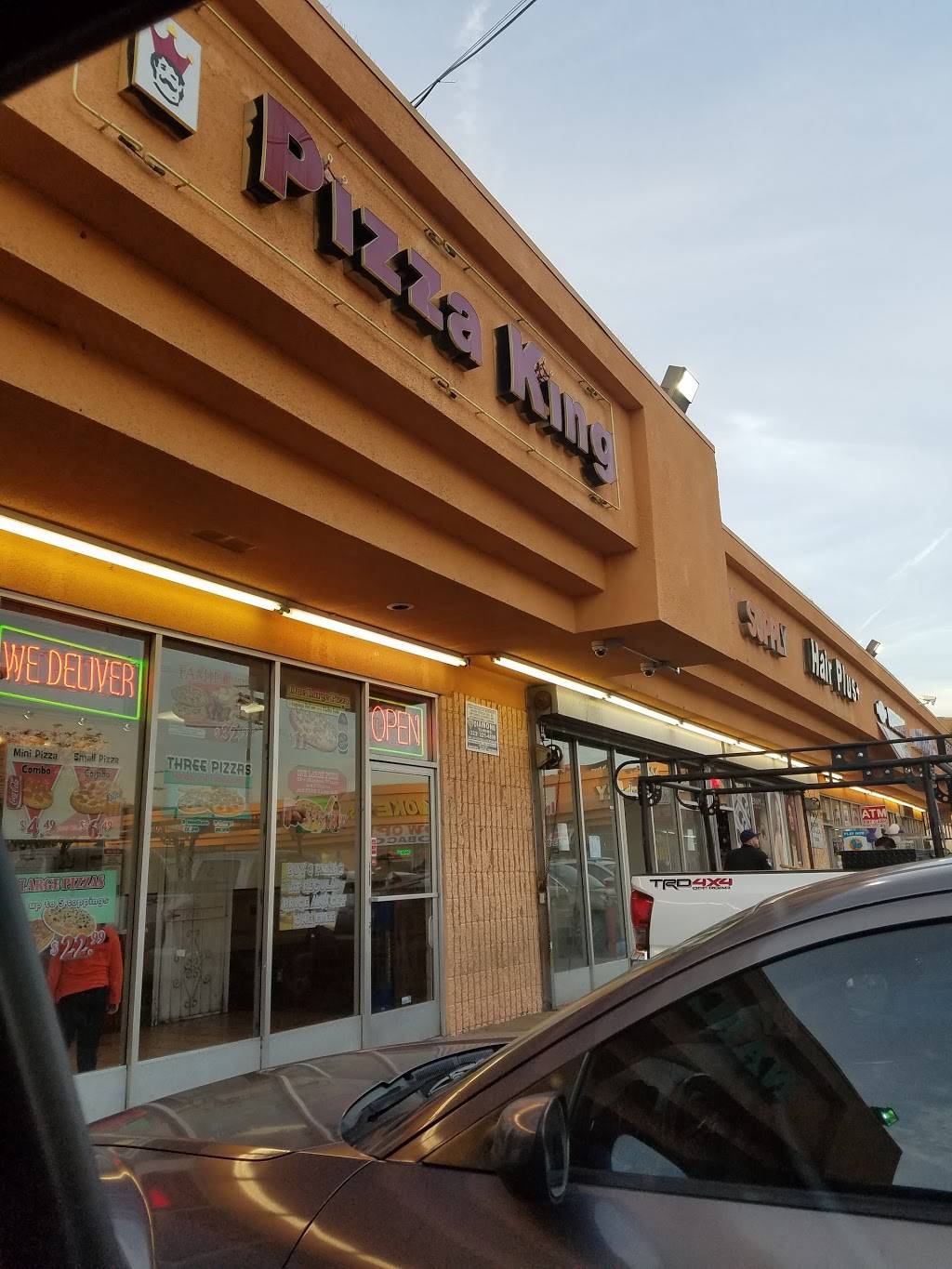 Pizza King | restaurant | 3993 S Western Ave, Los Angeles, CA 90062, USA | 3232999838 OR +1 323-299-9838