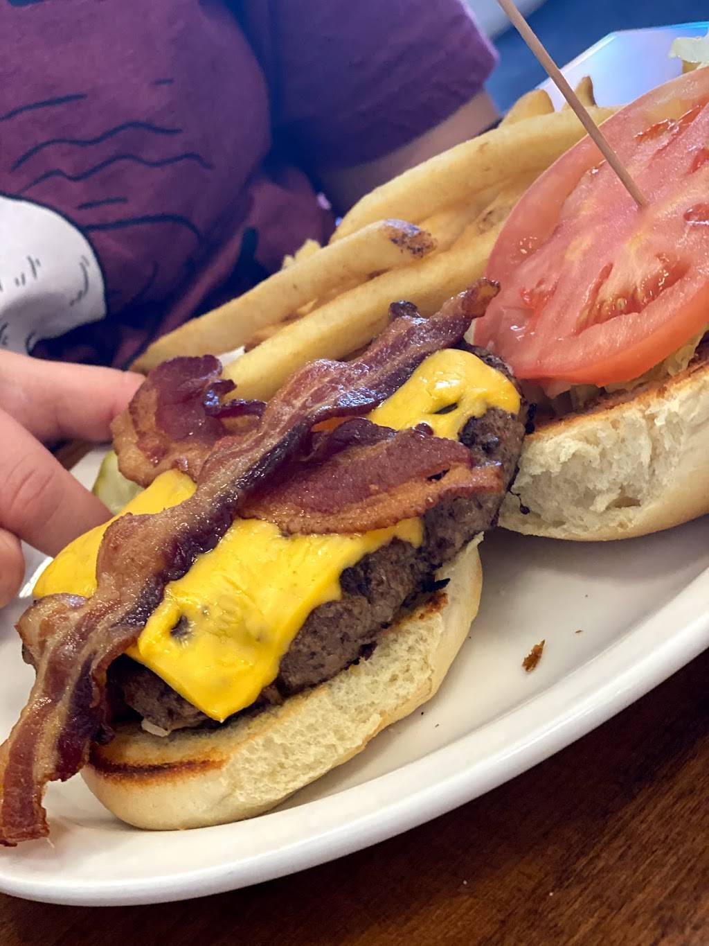 Steves Place | restaurant | 5781 Bayshore Rd Suite 01, North Fort Myers, FL 33917, USA | 2398005051 OR +1 239-800-5051