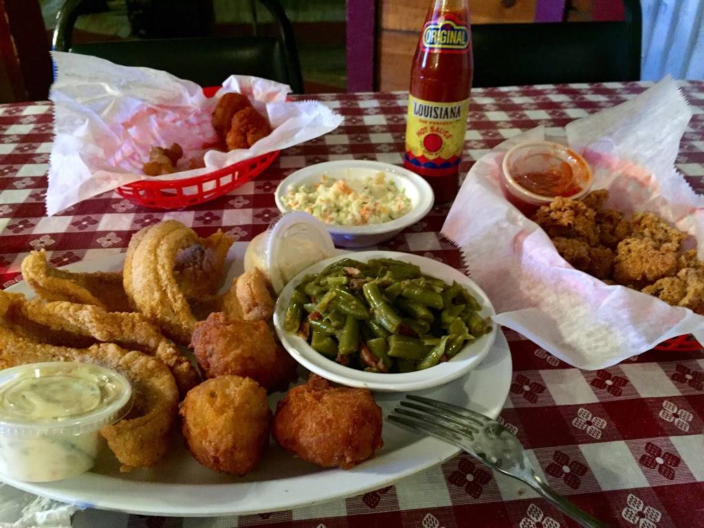 Bells Catfish and Soul Food | restaurant | 2846 Airways Blvd, Memphis, TN 38132, USA | 9013451485 OR +1 901-345-1485