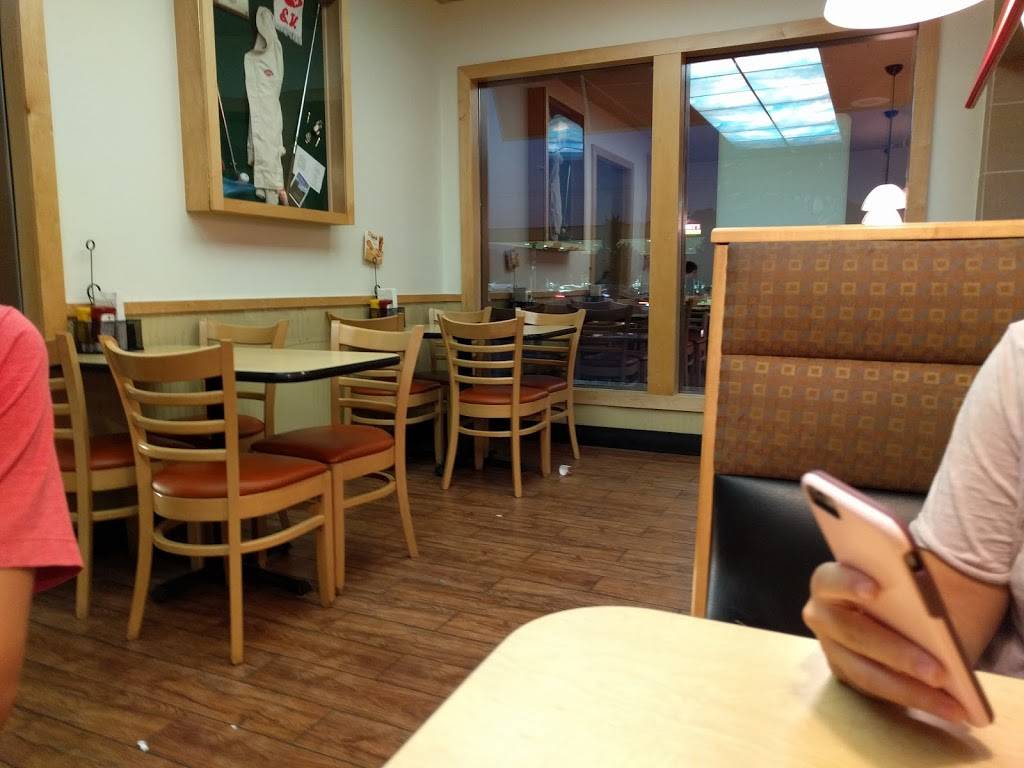 Dairy Queen Grill & Chill | restaurant | 1 Riordan Rd, Bella Vista, AR 72714, USA | 4798552362 OR +1 479-855-2362