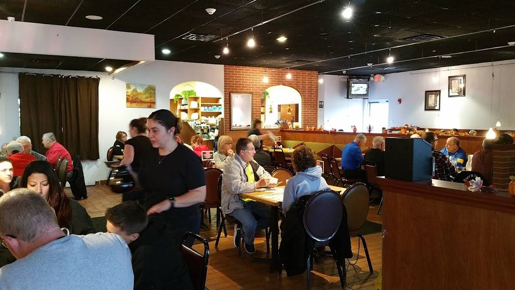 Cs Waffles Family Restaurant | restaurant | 6526 South Ave, Youngstown, OH 44512, USA | 3309533790 OR +1 330-953-3790