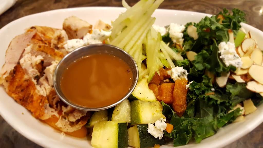 The Pickle Barrel | restaurant | 6508 Yonge St, North York, ON M2M 3X4, Canada | 4162264444 OR +1 416-226-4444