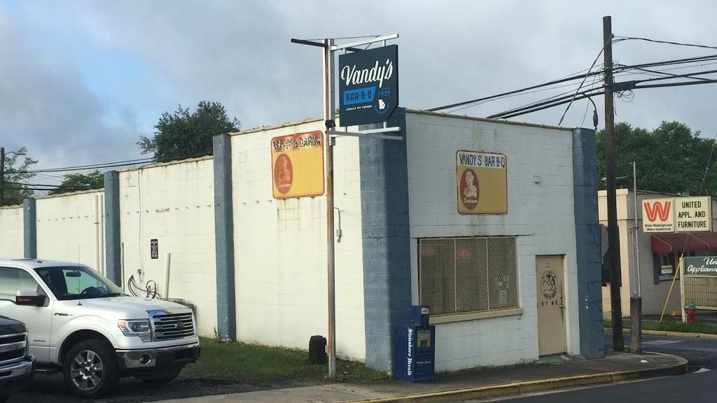 Vandys Bar-B-Q (Mall) | restaurant | 718 Northside Dr E #35, Statesboro, GA 30458, USA | 9127643033 OR +1 912-764-3033