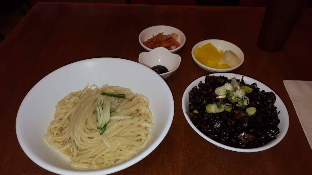 Hunan Deli Korean & Chinese Restaurant | restaurant | 7200 Telegraph Square Dr, Lorton, VA 22079, USA | 7033374242 OR +1 703-337-4242