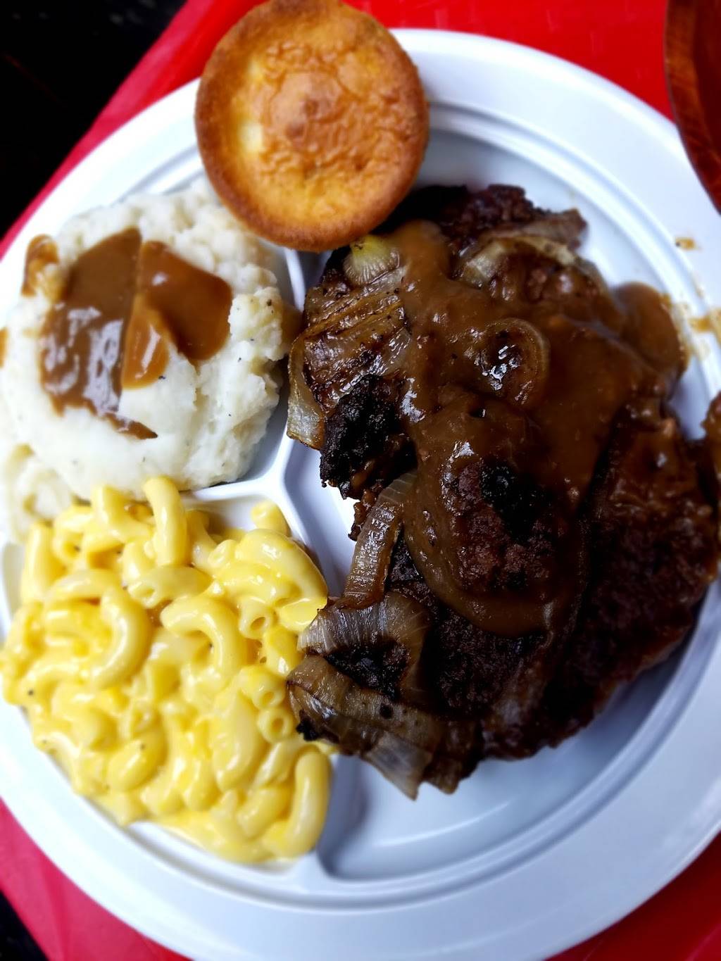 Double Barrel Restaurant & Catering Co. | restaurant | 825 N Gloster St, Tupelo, MS 38804, USA | 6622605188 OR +1 662-260-5188