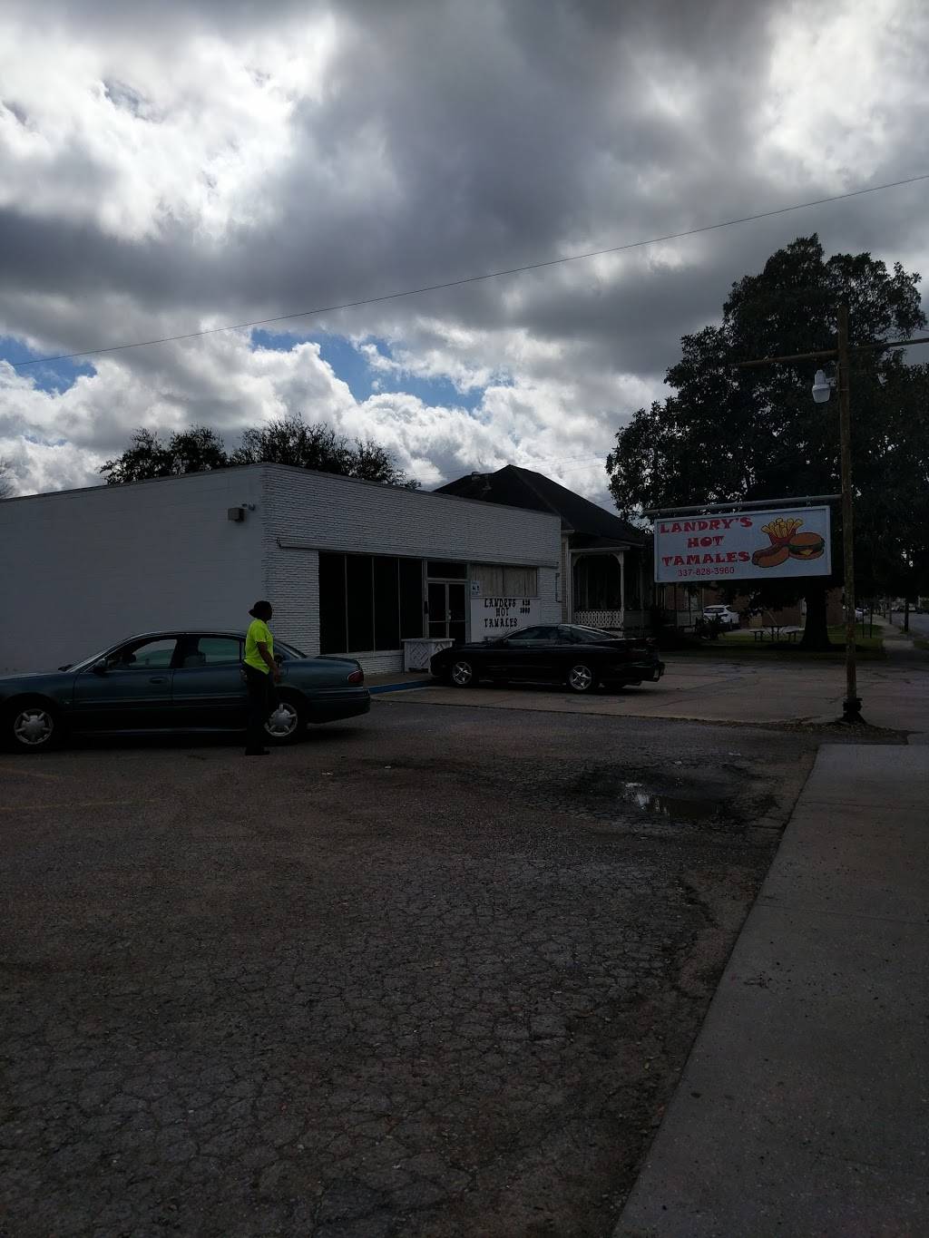 Landrys Hot Tamales | restaurant | 1104 Main St, Franklin, LA 70538, USA | 3378283960 OR +1 337-828-3960