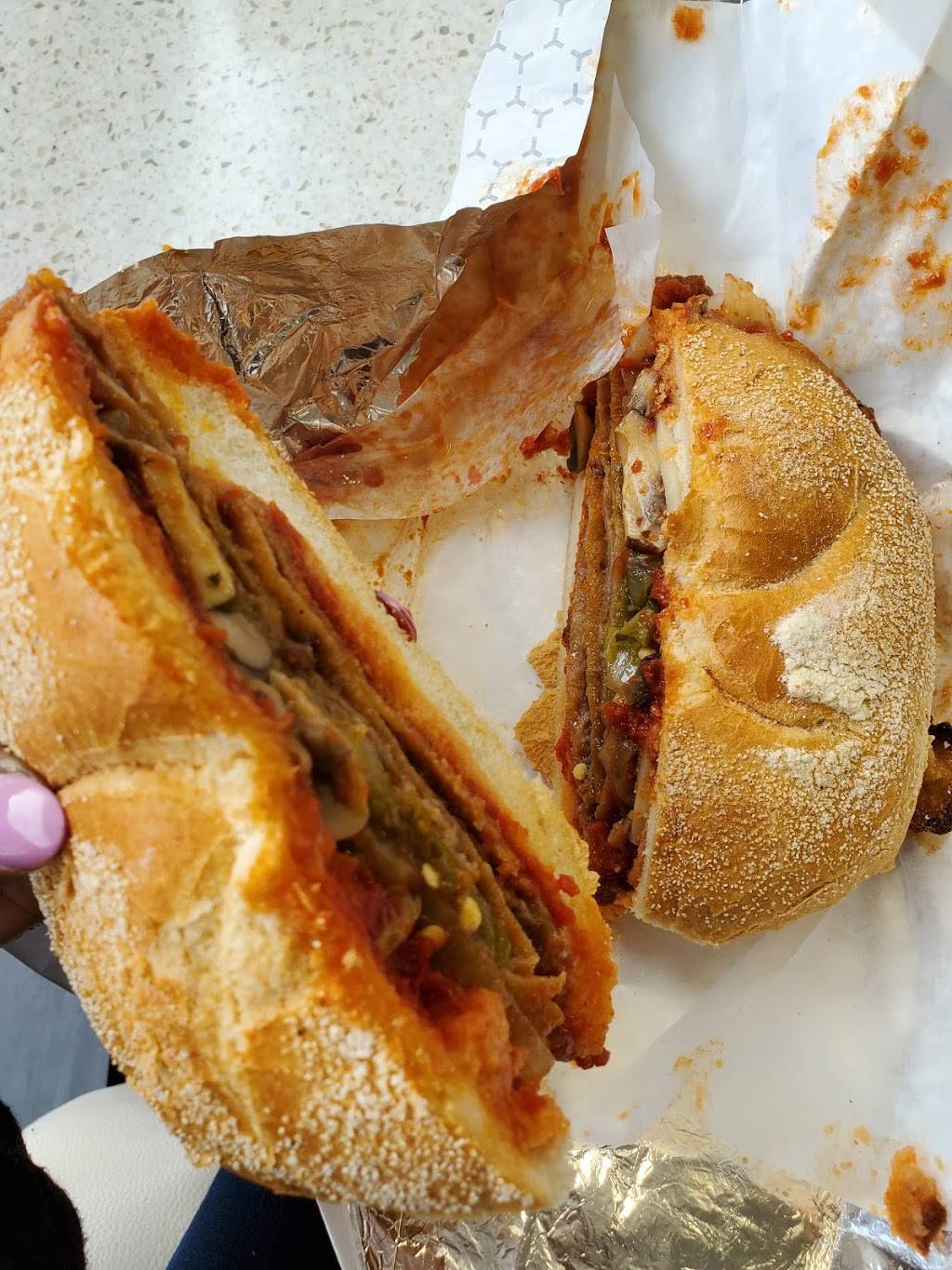 California Sandwiches | restaurant | 2474 Dufferin St, York, ON M6B 3P8, Canada | 4167875205 OR +1 416-787-5205