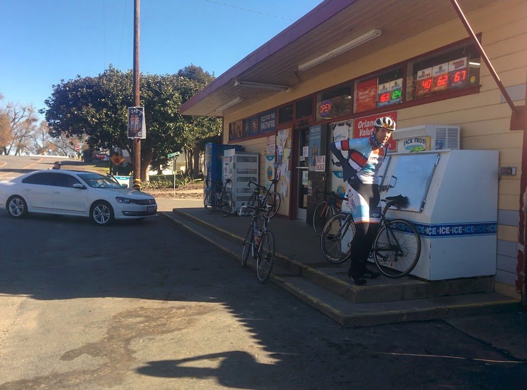 Holland Market | restaurant | 52945 Netherlands Ave, Clarksburg, CA 95612, USA | 9167441510 OR +1 916-744-1510