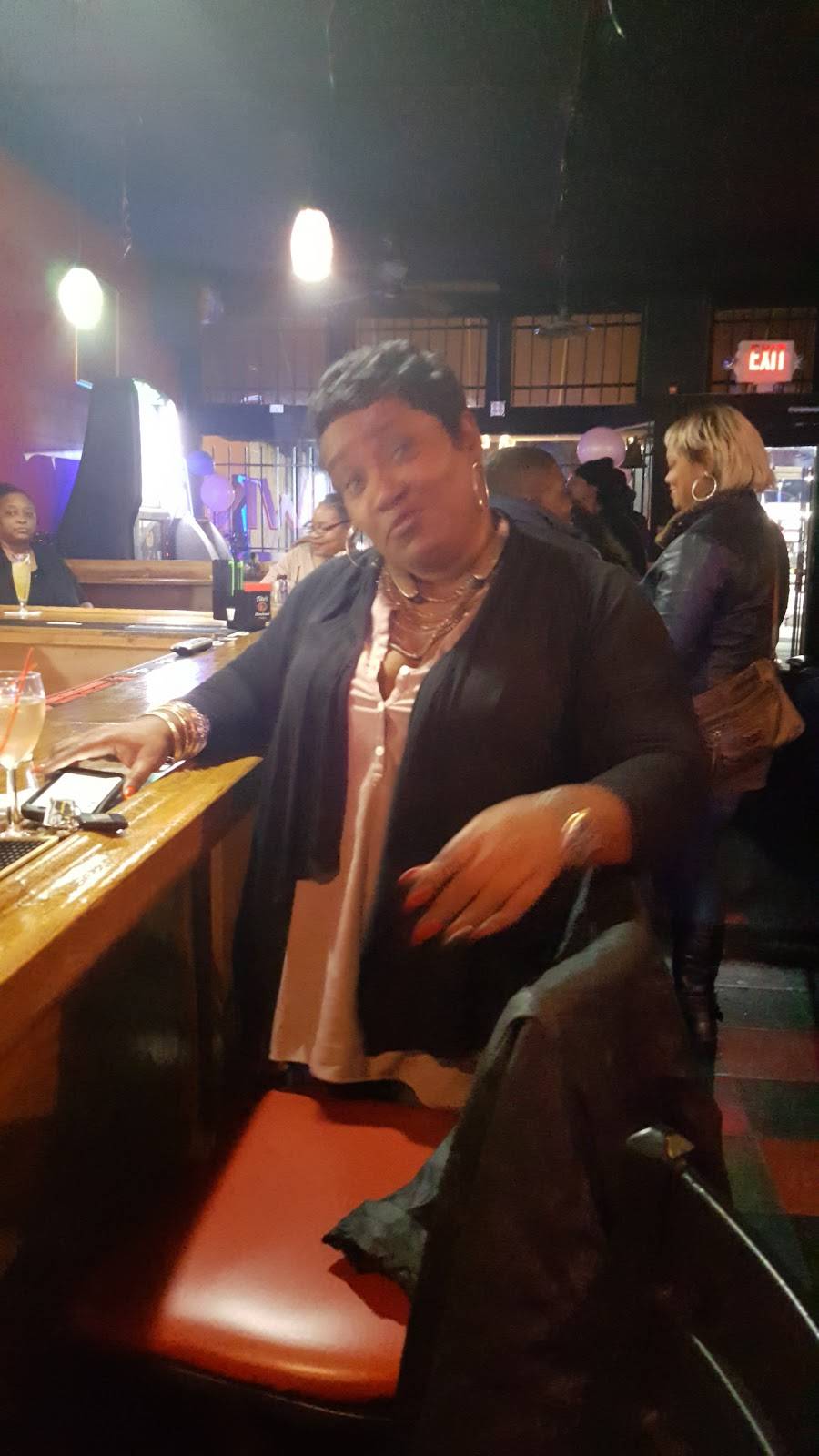 Chill Grill | restaurant | 2816 Vandeventer Ave, St. Louis, MO 63107, USA | 3145350969 OR +1 314-535-0969