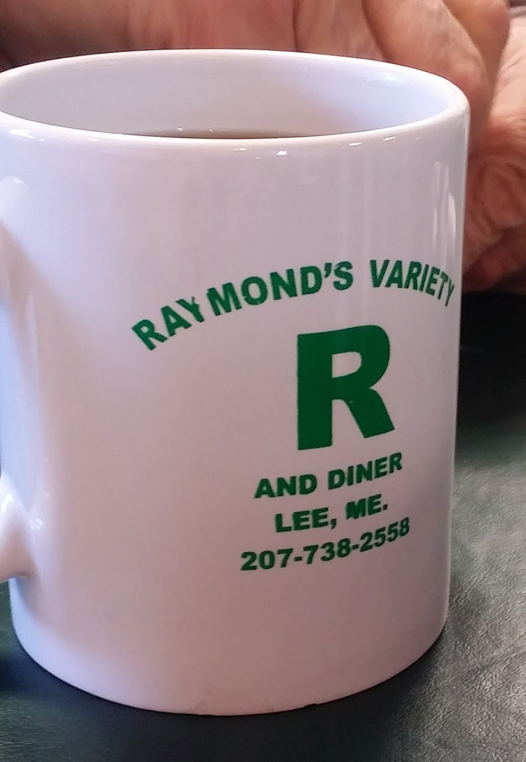 Raymond’s Variety & Diner | restaurant | 2789 Lee Rd, Lee, ME 04455, USA | 2077382558 OR +1 207-738-2558