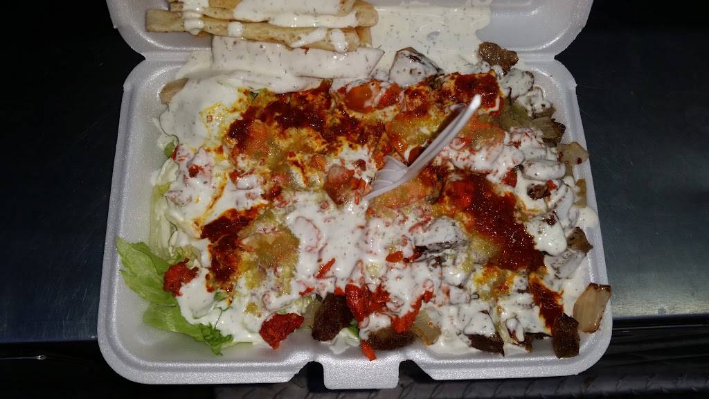 Shahs Halal Food | restaurant | 14th Ave & 132nd St, College Point, NY 11356, USA | 3473810411 OR +1 347-381-0411