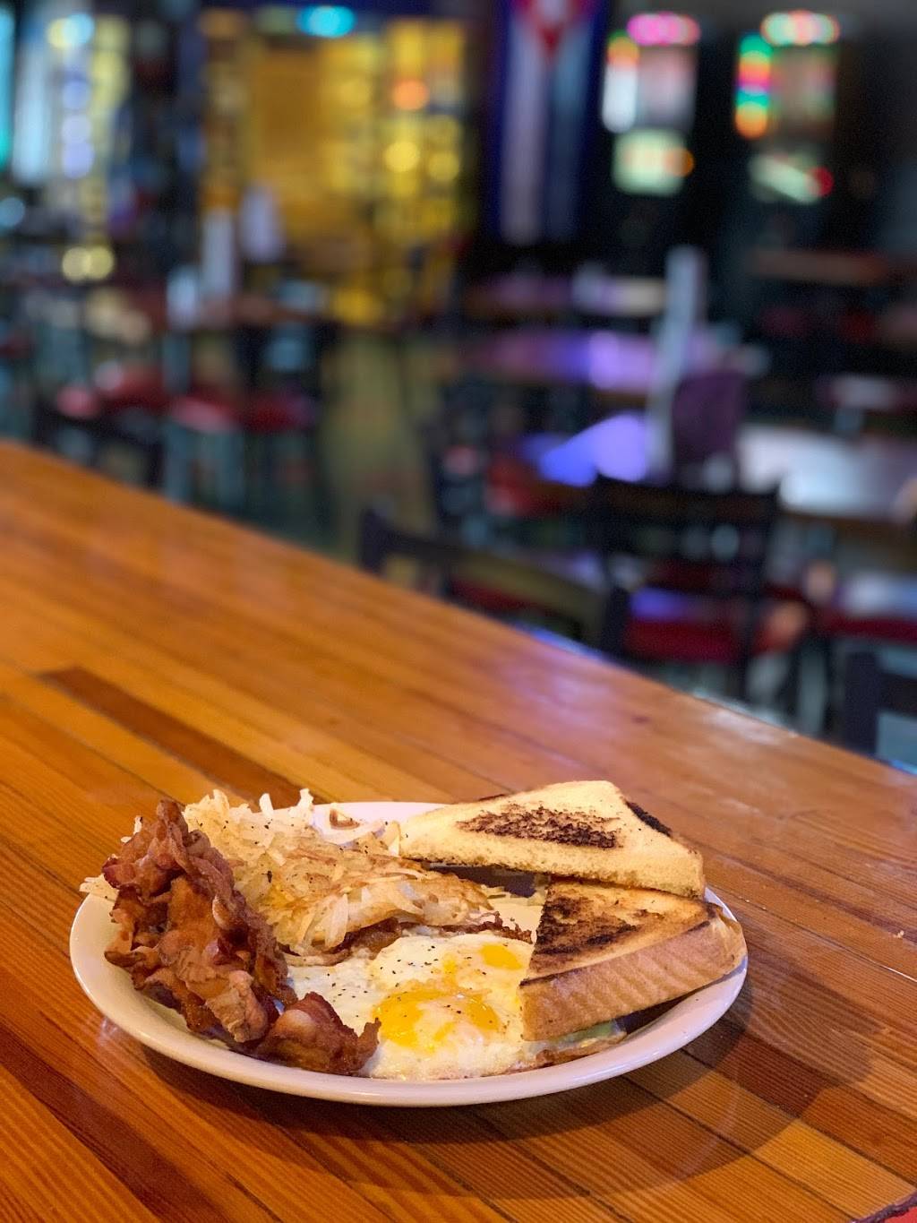 Rockin Cigar Bar & Grill @ Thunderbird | restaurant | 6404 N Mesa St, El Paso, TX 79912, USA | 9157594159 OR +1 915-759-4159