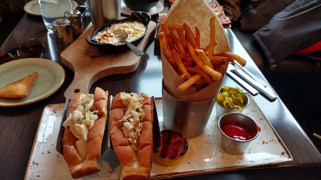 703 Bar + Kitchen | restaurant | 11787 Lee Jackson Memorial Hwy, Fairfax, VA 22033, USA | 7036674216 OR +1 703-667-4216