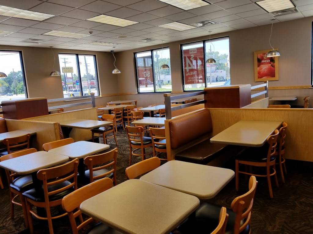 Wendys | restaurant | 2207 W 12th St, Erie, PA 16505, USA | 8144544441 OR +1 814-454-4441